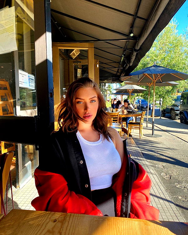 staskaranikolaou instagram image archive image