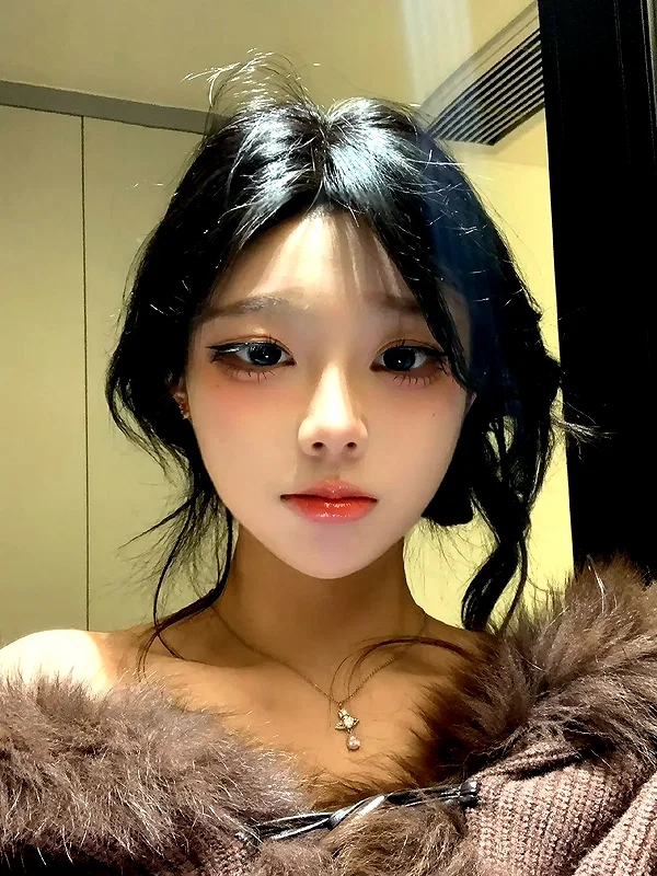 yingyinng_ instagram image archive image