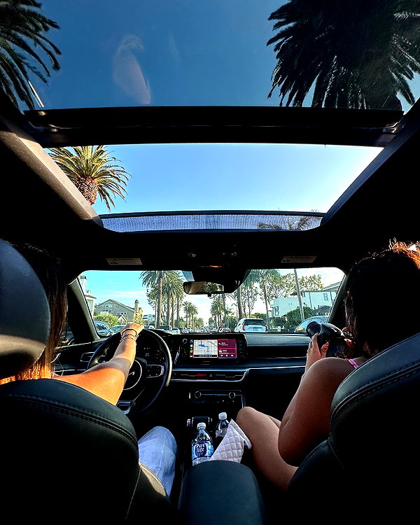 julia_ruelas instagram image archive image