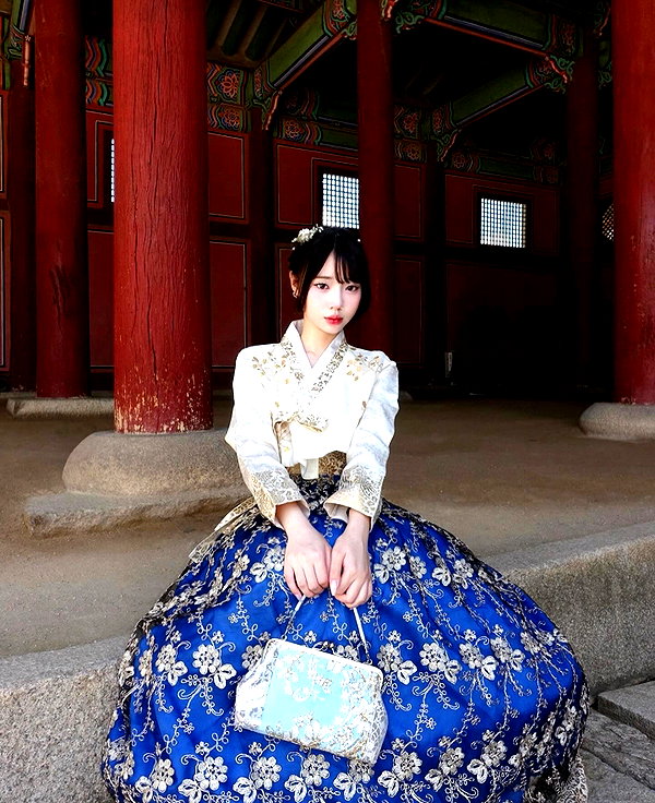 e.11lie instagram image archive image