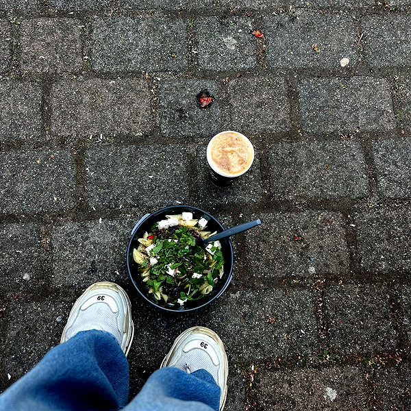 leni.bahr instagram image archive image