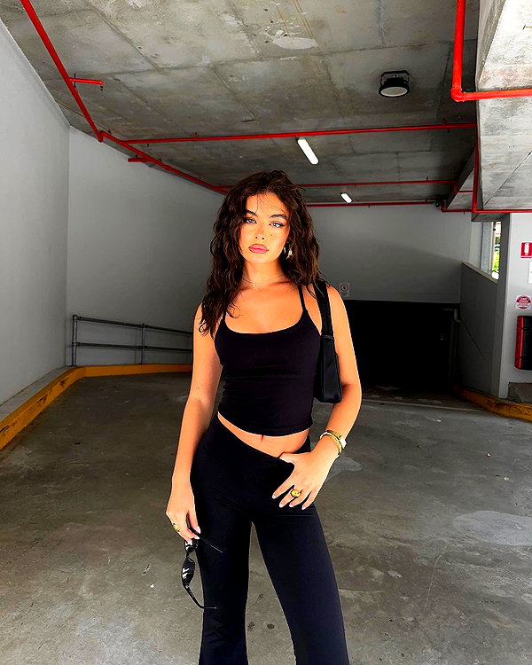 oliviaphillipps instagram image archive image