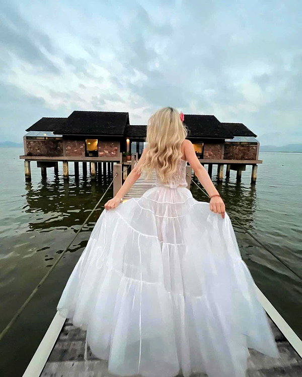 lyhythuedoxinh instagram image archive image