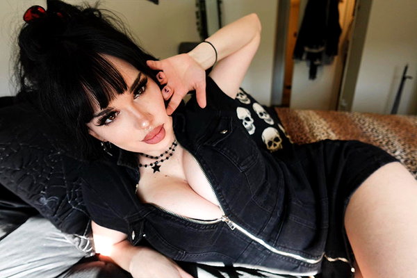 rixiadigivolved instagram image archive image