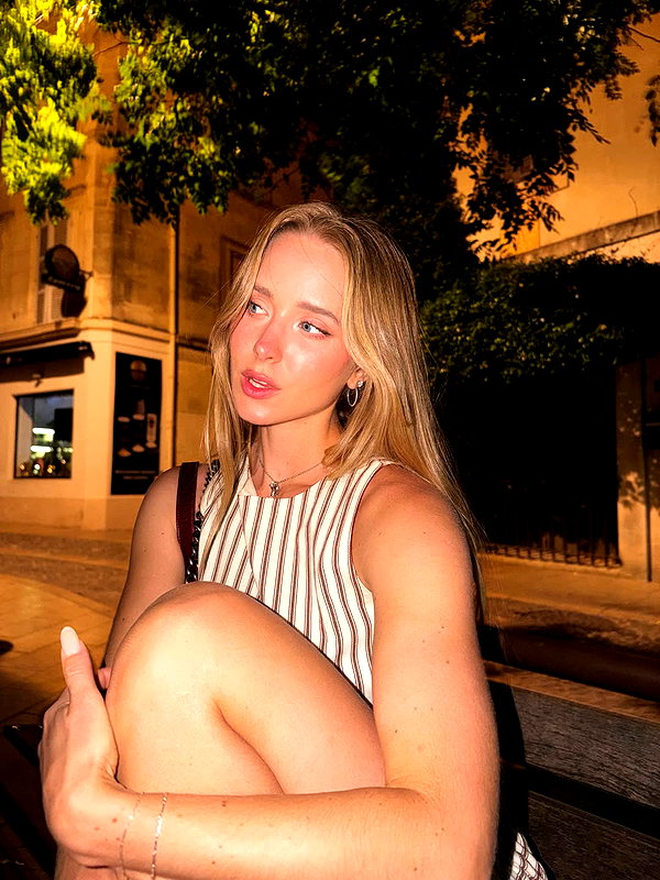 carolinezalog instagram image archive image