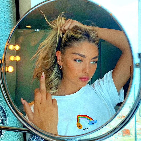 maya.keyy instagram image archive image