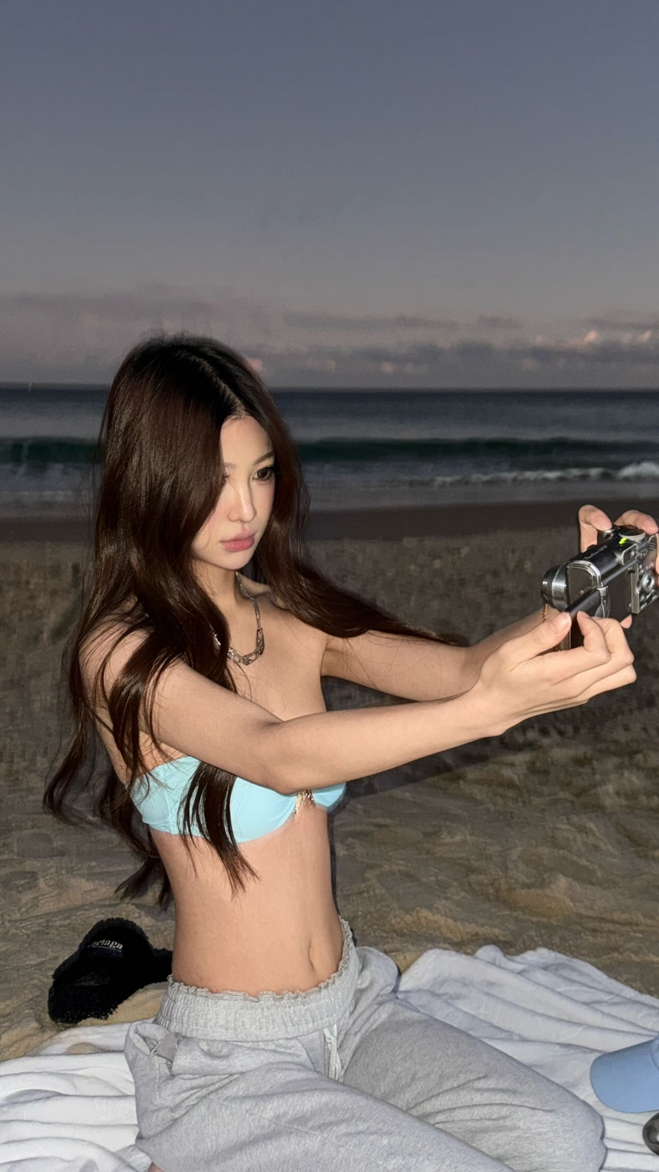 ywwyiiing instagram image archive image