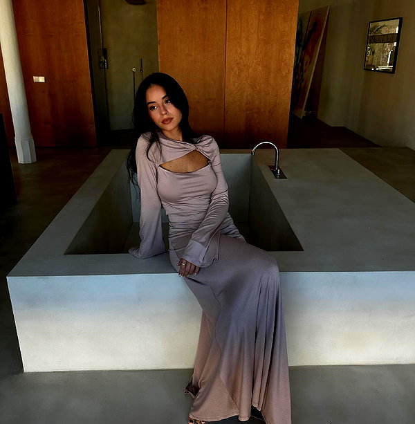 zoeliss instagram image archive image