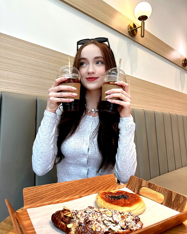 1uvgabi instagram image archive image