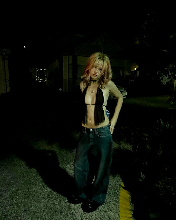 macaroni_naomi instagram image archive image