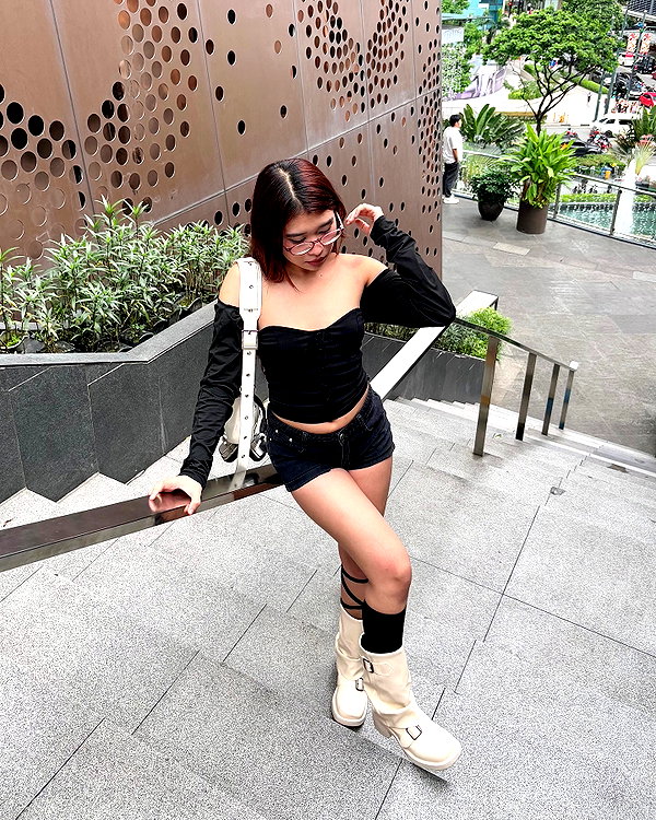 _nei.ko instagram image archive image