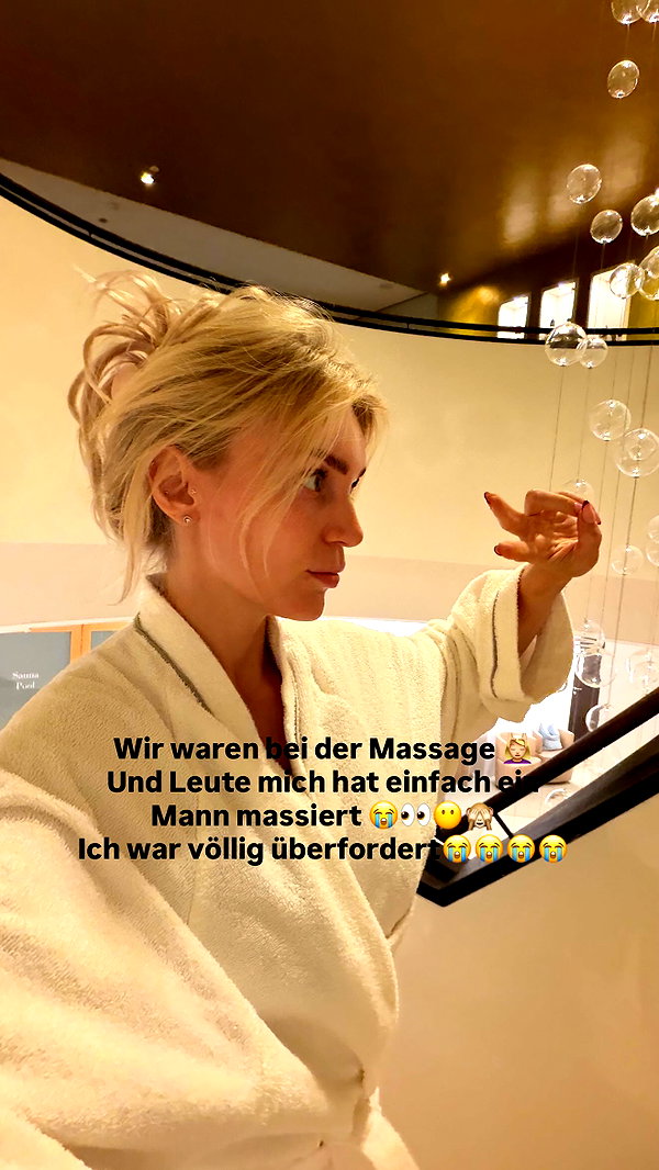 alexis.blond instagram image archive image