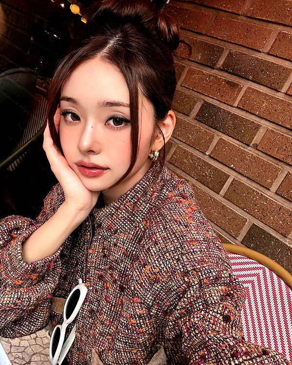 dear.zia instagram image archive image