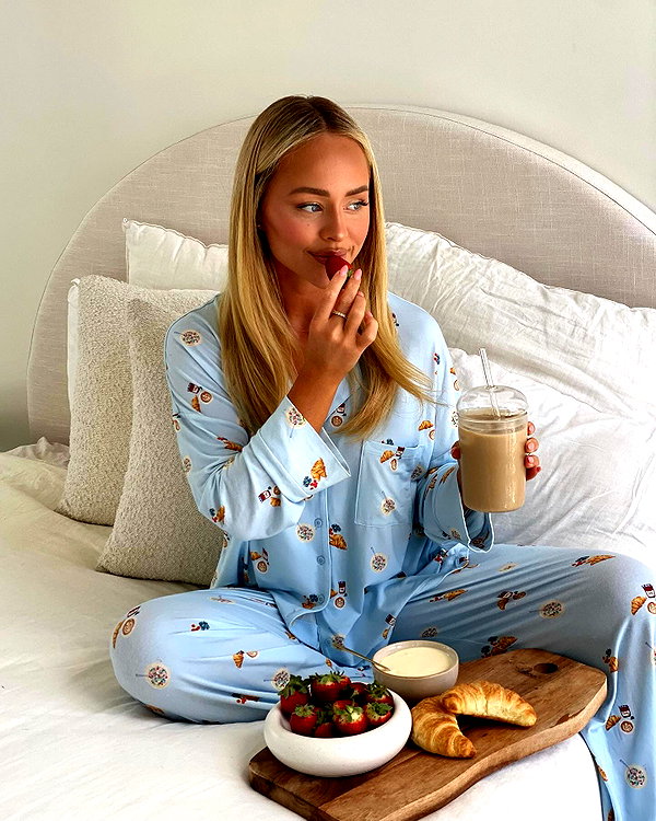 allieauton instagram image archive image