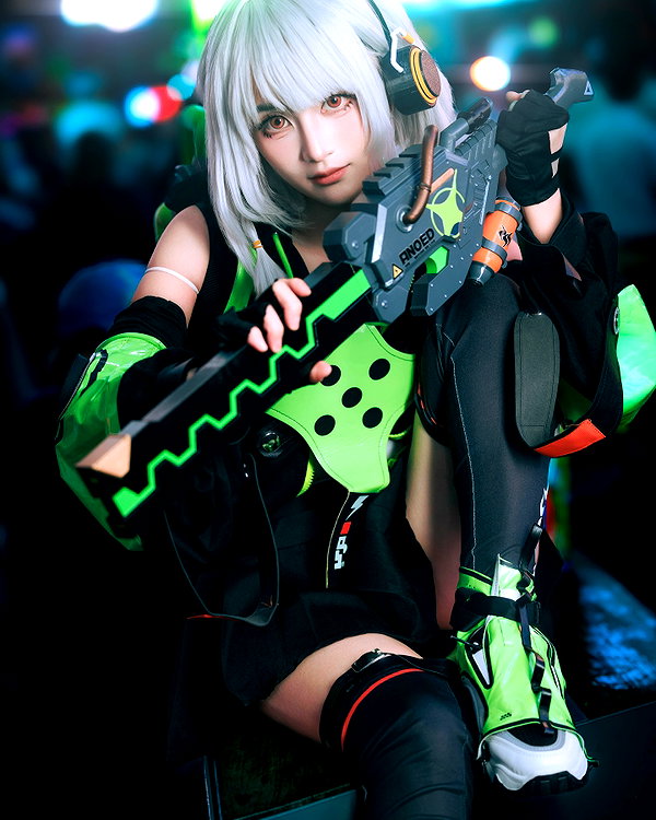 miee_cos instagram image archive image