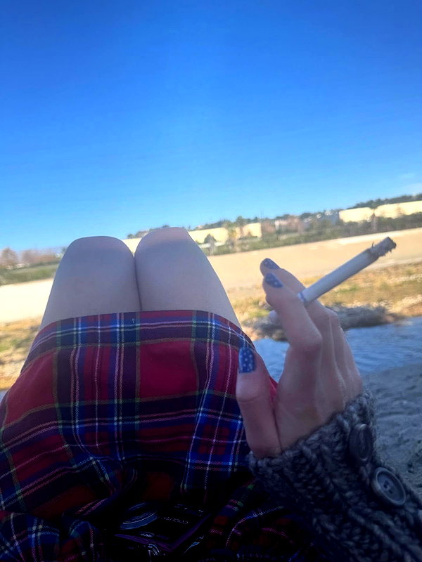 Archived image from @lolabllue on Instagram