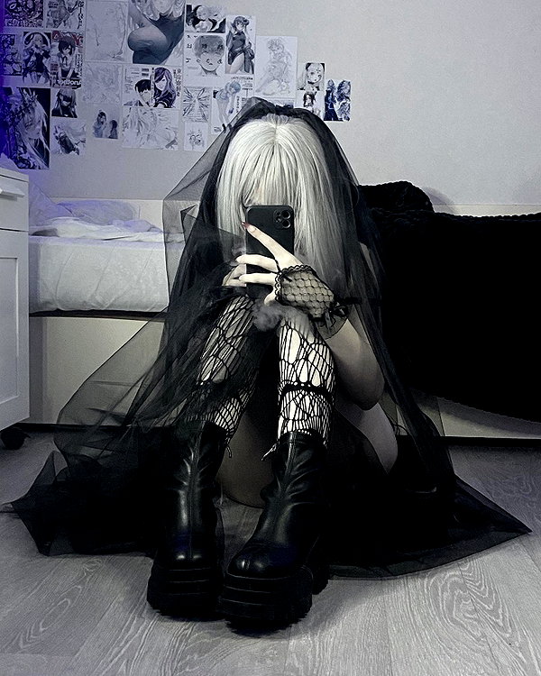 glowmoonshorty instagram image archive image
