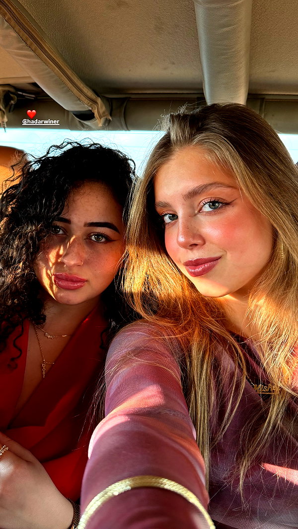 mishel_d_ instagram image archive image