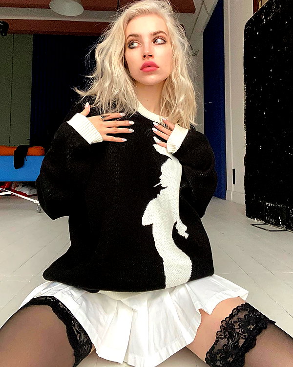 alien.hanna instagram image archive image