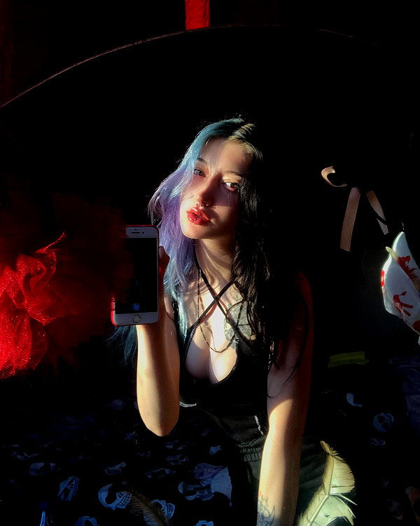 madamist_ instagram image archive image