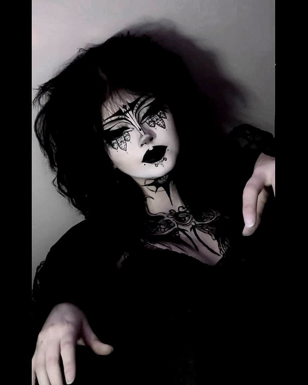 darkblueyoshii instagram image archive image