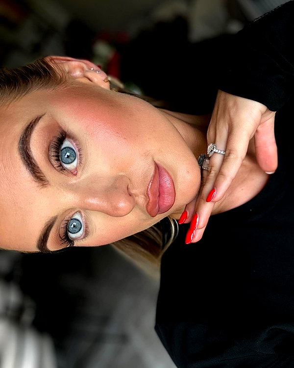 rhiannonbluee instagram image archive image