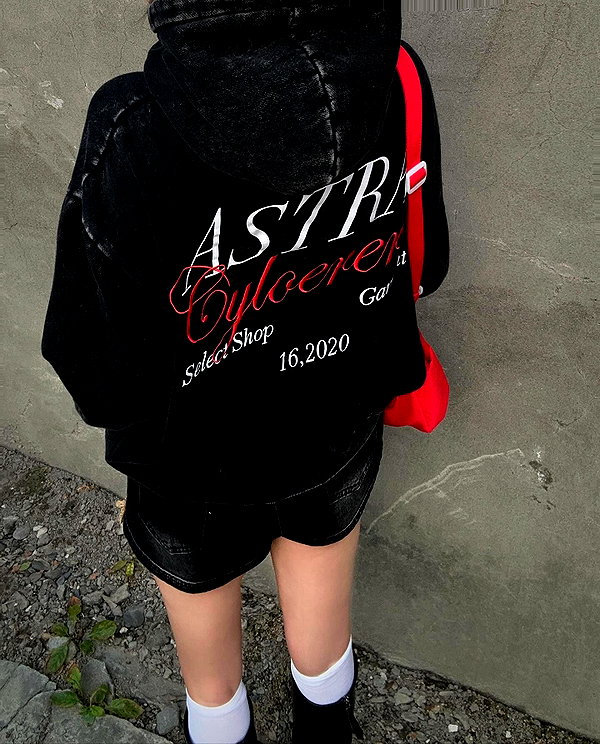 lai_931201 instagram image archive image