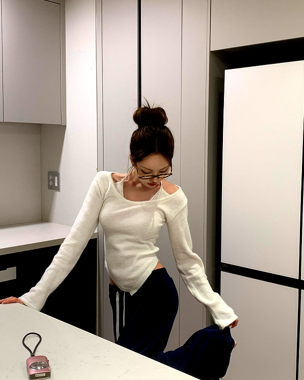 daxbin instagram image archive image
