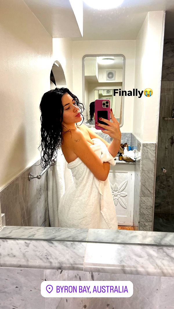 vanessa.rhd instagram image archive image