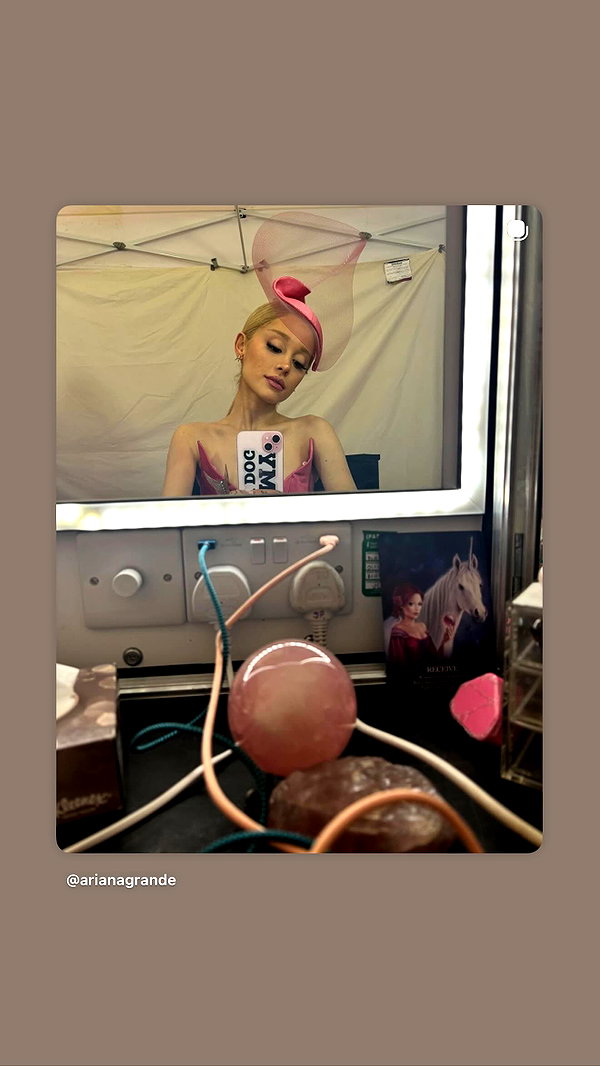 arianagrande instagram image archive image