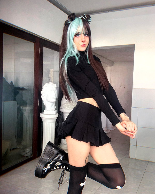 jadelaverne instagram image archive image