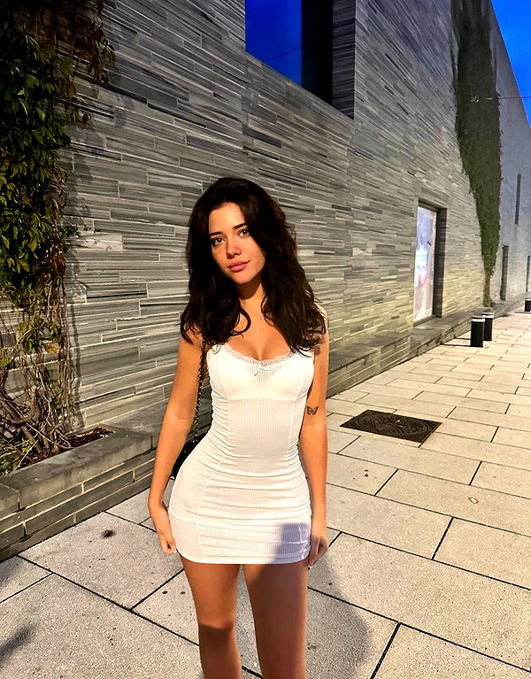 vanessa.rhd instagram image archive image