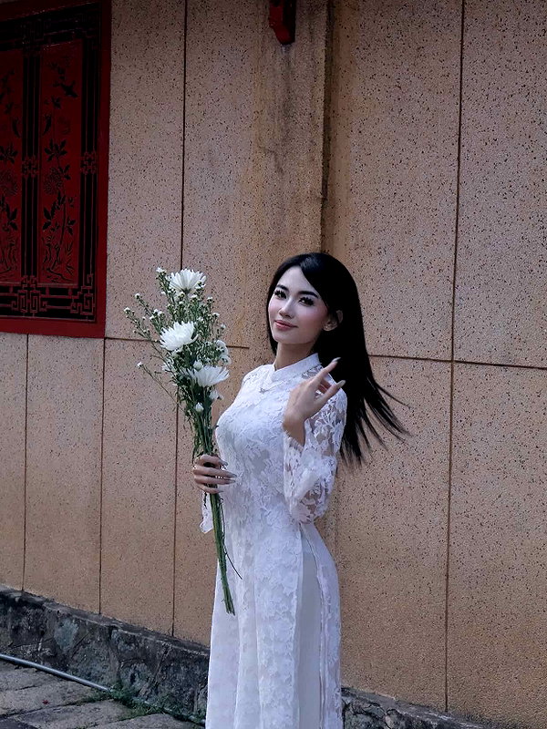 lyhythuedoxinh instagram image archive image