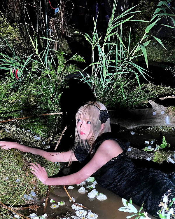 hhh.e_c.v instagram image archive image