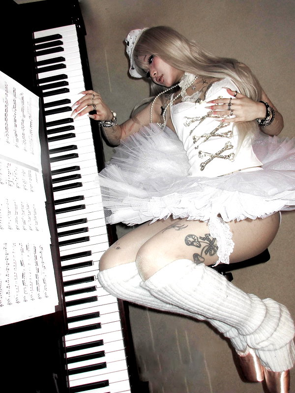 angelwithashotgunxx instagram image archive image