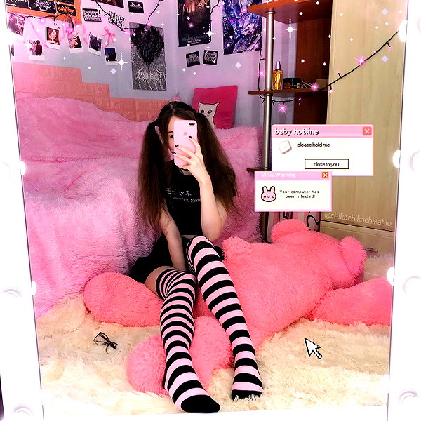tiny.eviluv instagram image archive image