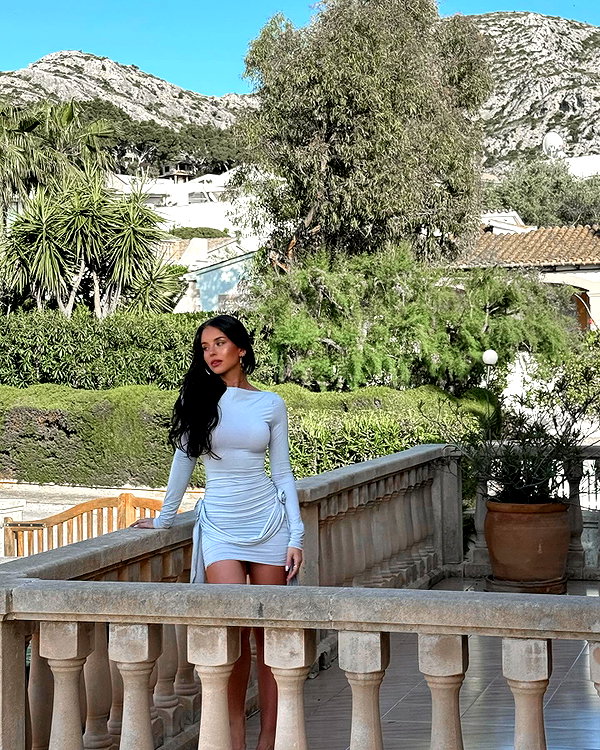 zoeliss instagram image archive image
