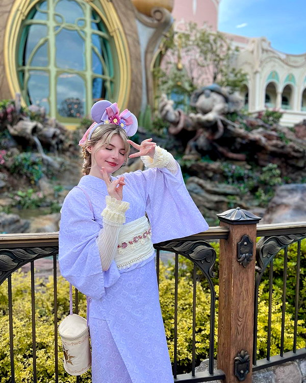 peachmilky_ instagram image archive image