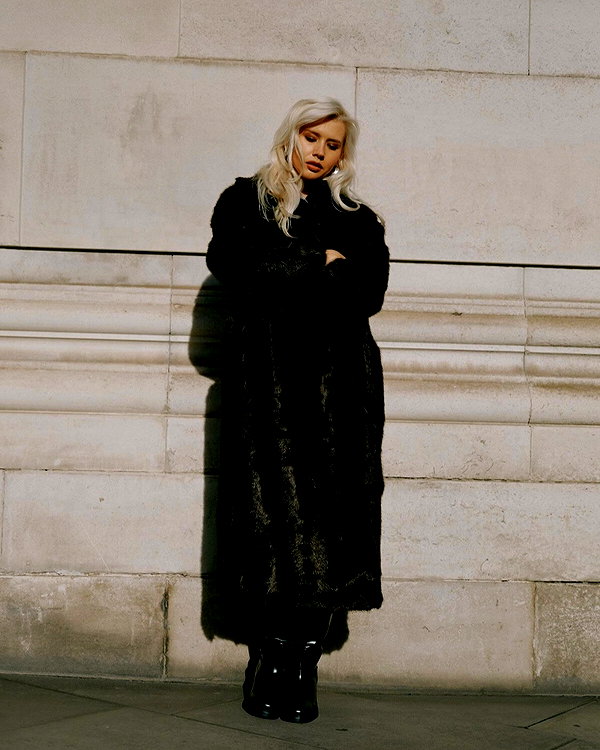 girlcalledluca instagram image archive image