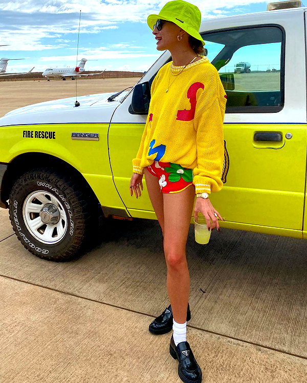 haileybieber instagram image archive image