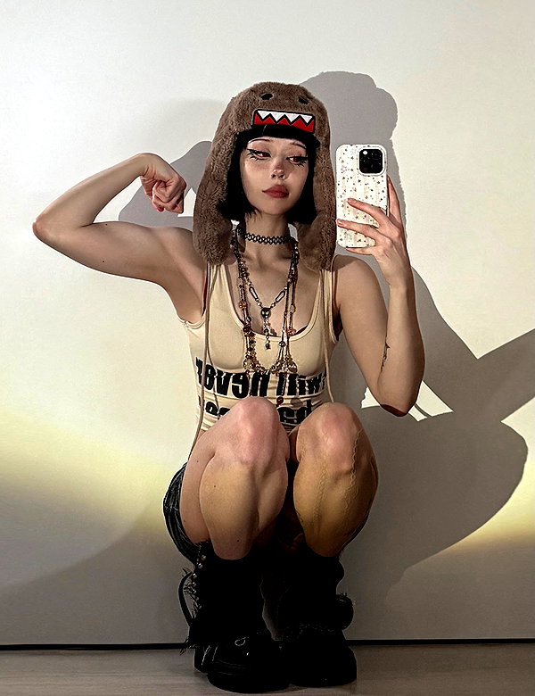 zira_merz instagram image archive image