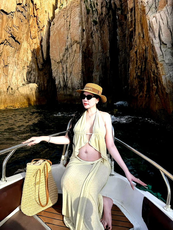 lyhythuedoxinh instagram image archive image