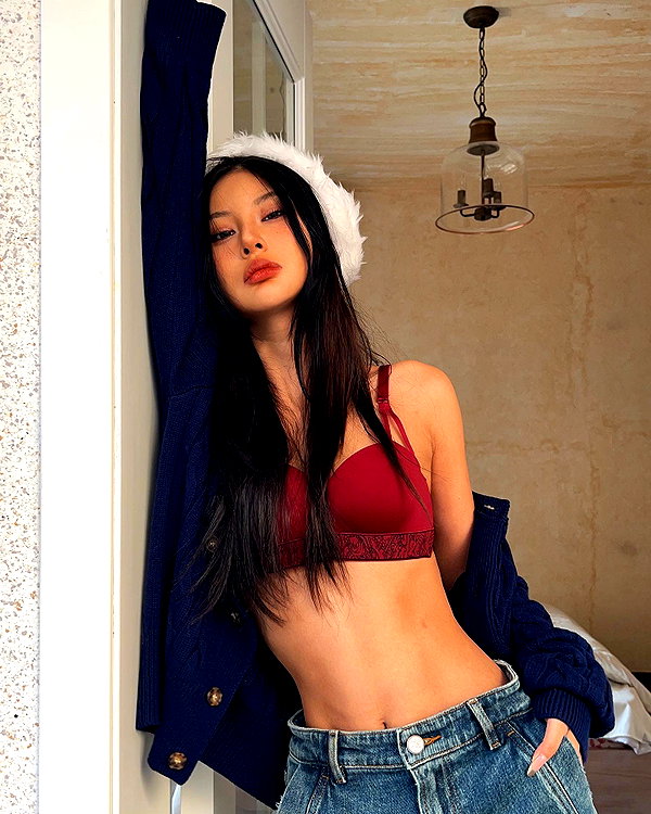 ll.lu1s instagram image archive image