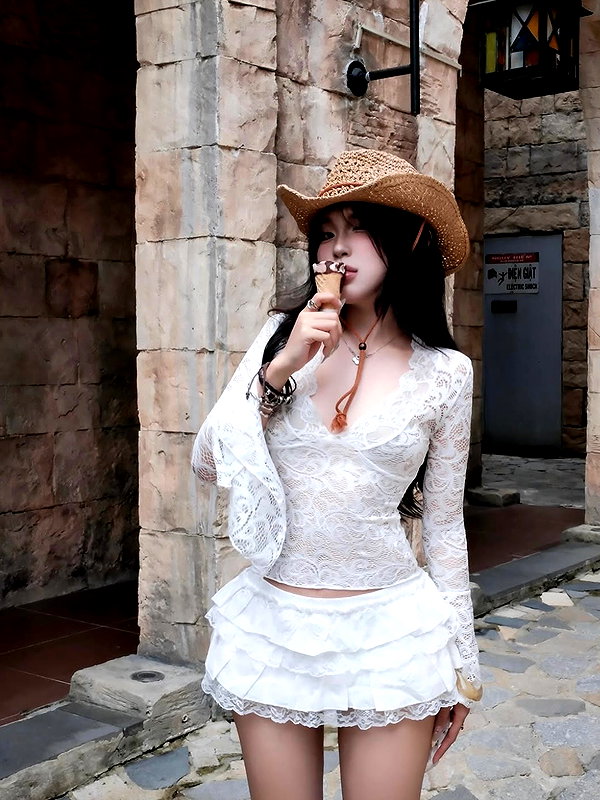 lyhythuedoxinh instagram image archive image