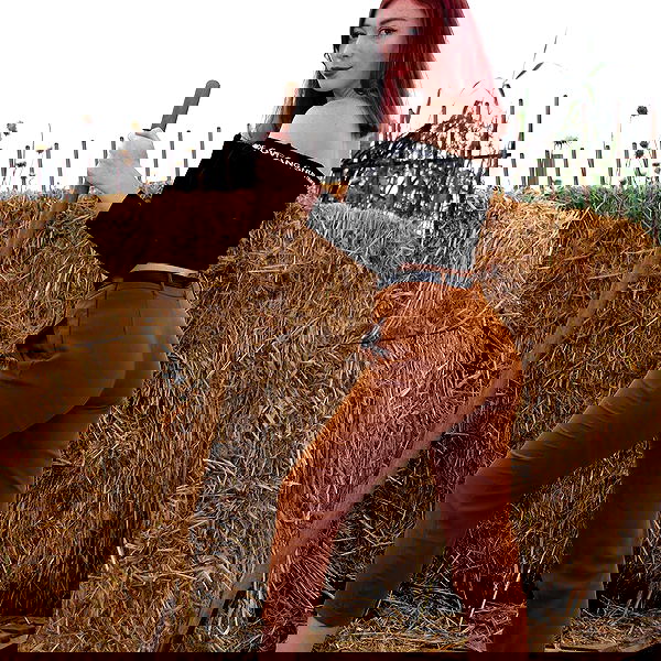 eveliniya eveliniya archive image