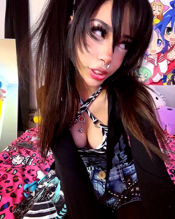 twodollie instagram image archive image