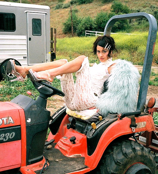 leonanaomii instagram image archive image