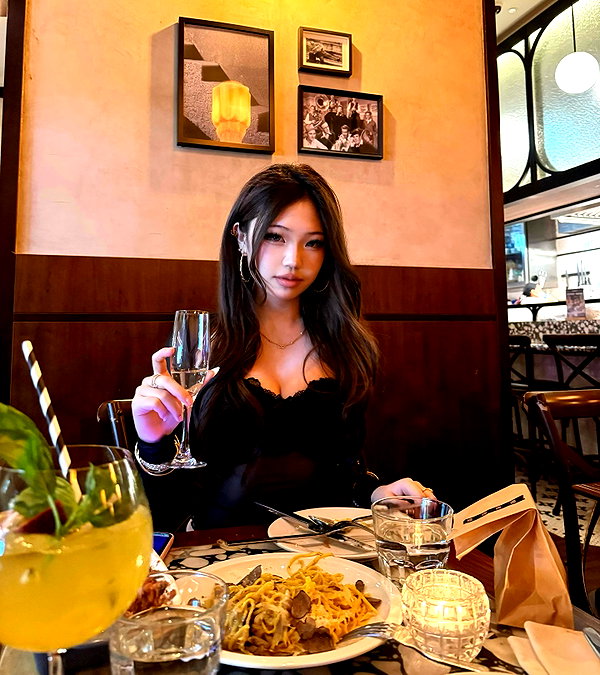 joycee.e instagram image archive image