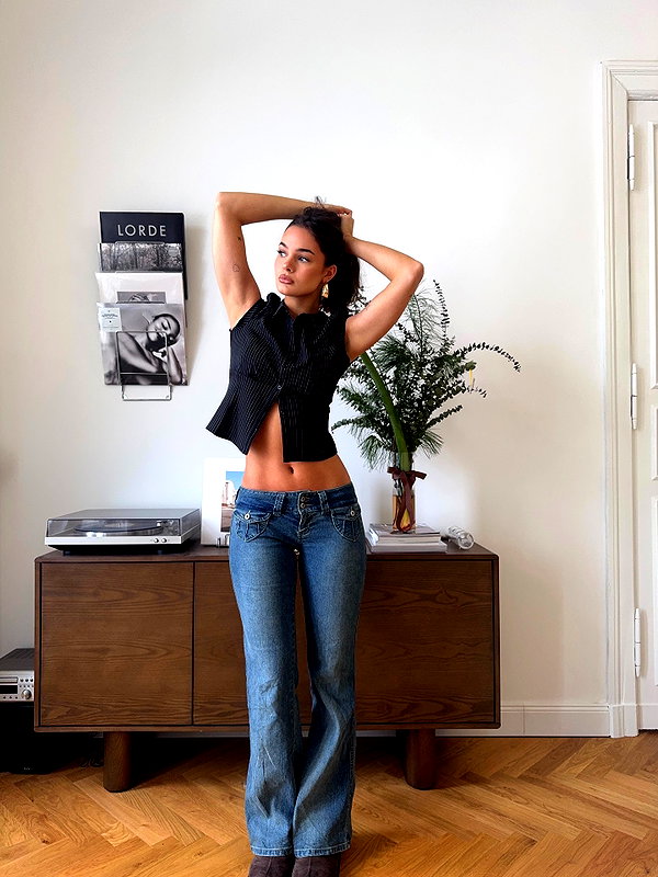 emmaaurora instagram image archive image