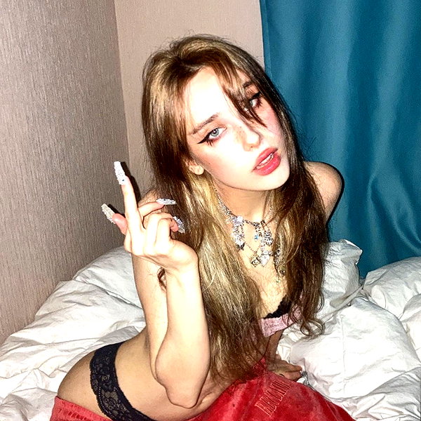 leanxhrt instagram image archive image